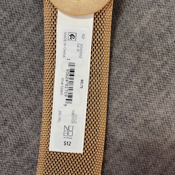 NWT 2X/3X Gold Belt for Women from No Boundaries - Picture 3 of 7